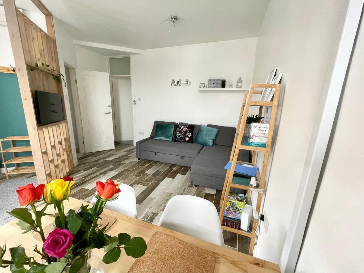 The Corner House - Modern Chesterfield Town Centre Apartments Ngoại thất bức ảnh