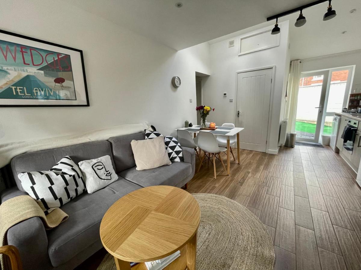 The Corner House - Modern Chesterfield Town Centre Apartments Ngoại thất bức ảnh